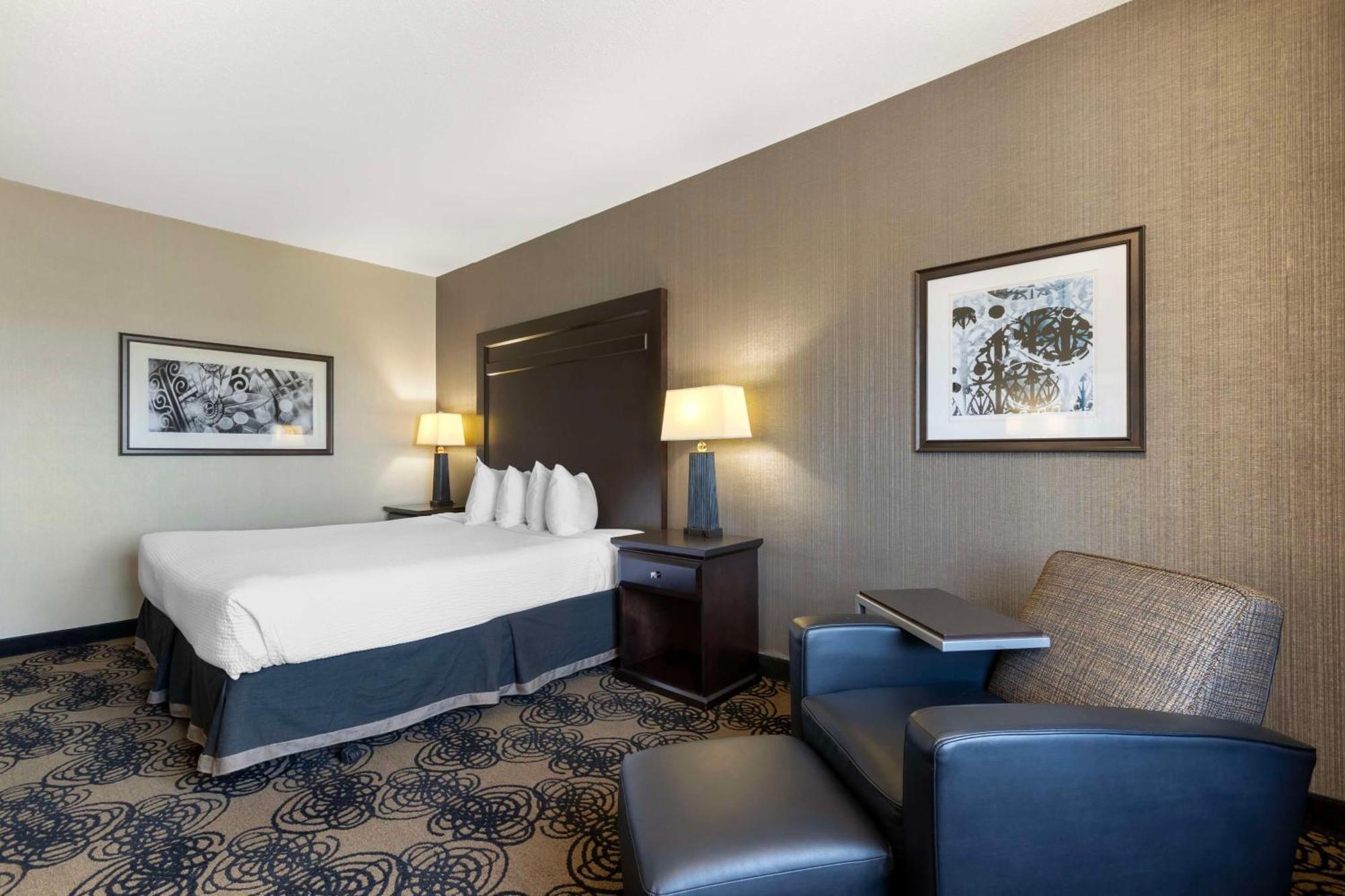 Best Western Plus Midwest Inn Омаха Екстер'єр фото
