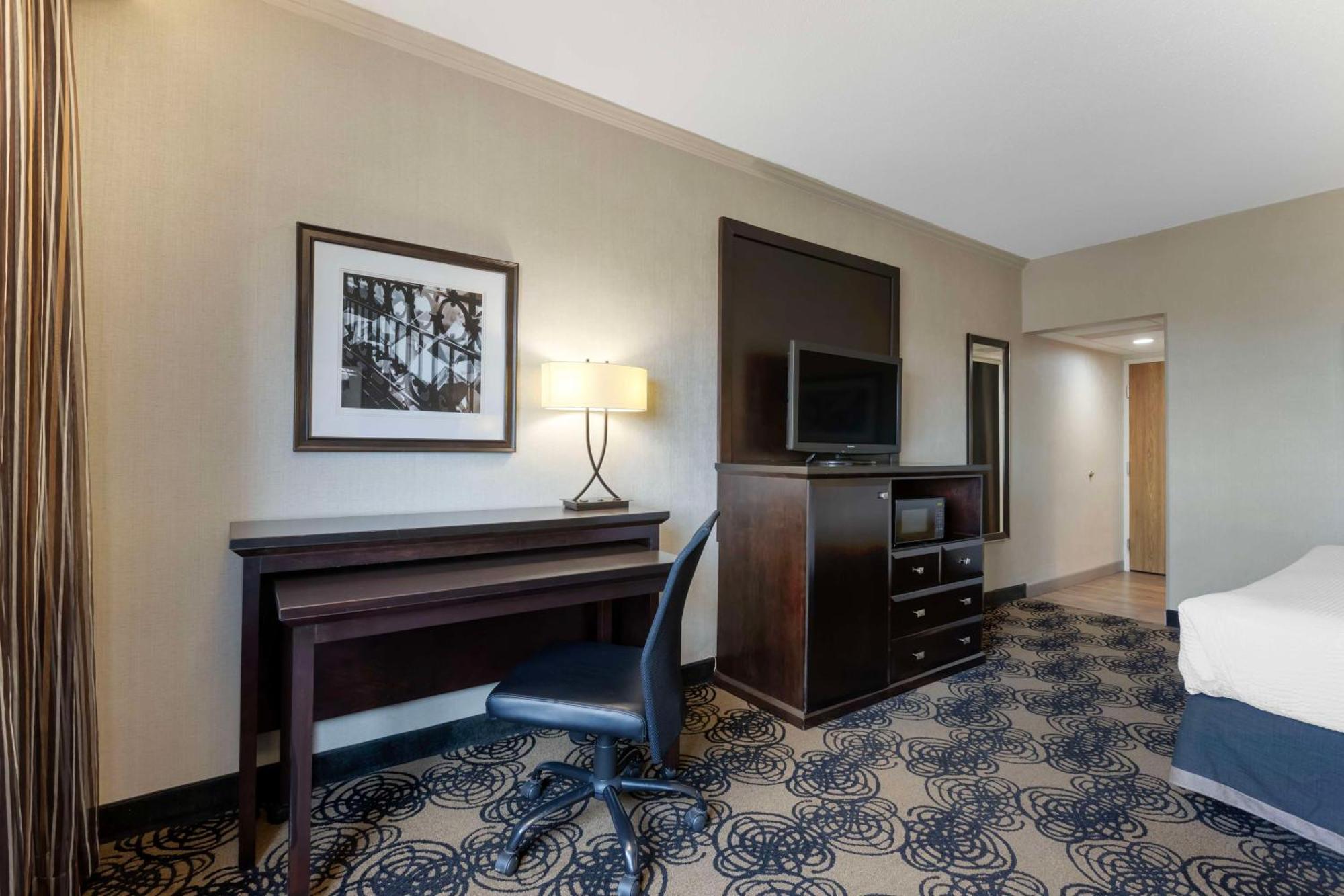 Best Western Plus Midwest Inn Омаха Екстер'єр фото