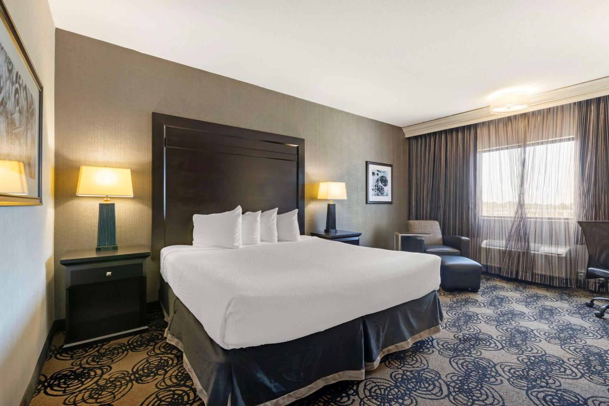 Best Western Plus Midwest Inn Омаха Екстер'єр фото